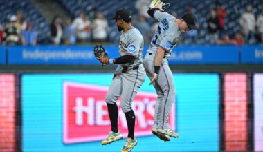 Staying alive: Marlins fight through delay, extra innings for 7th consecutive win - Marlins