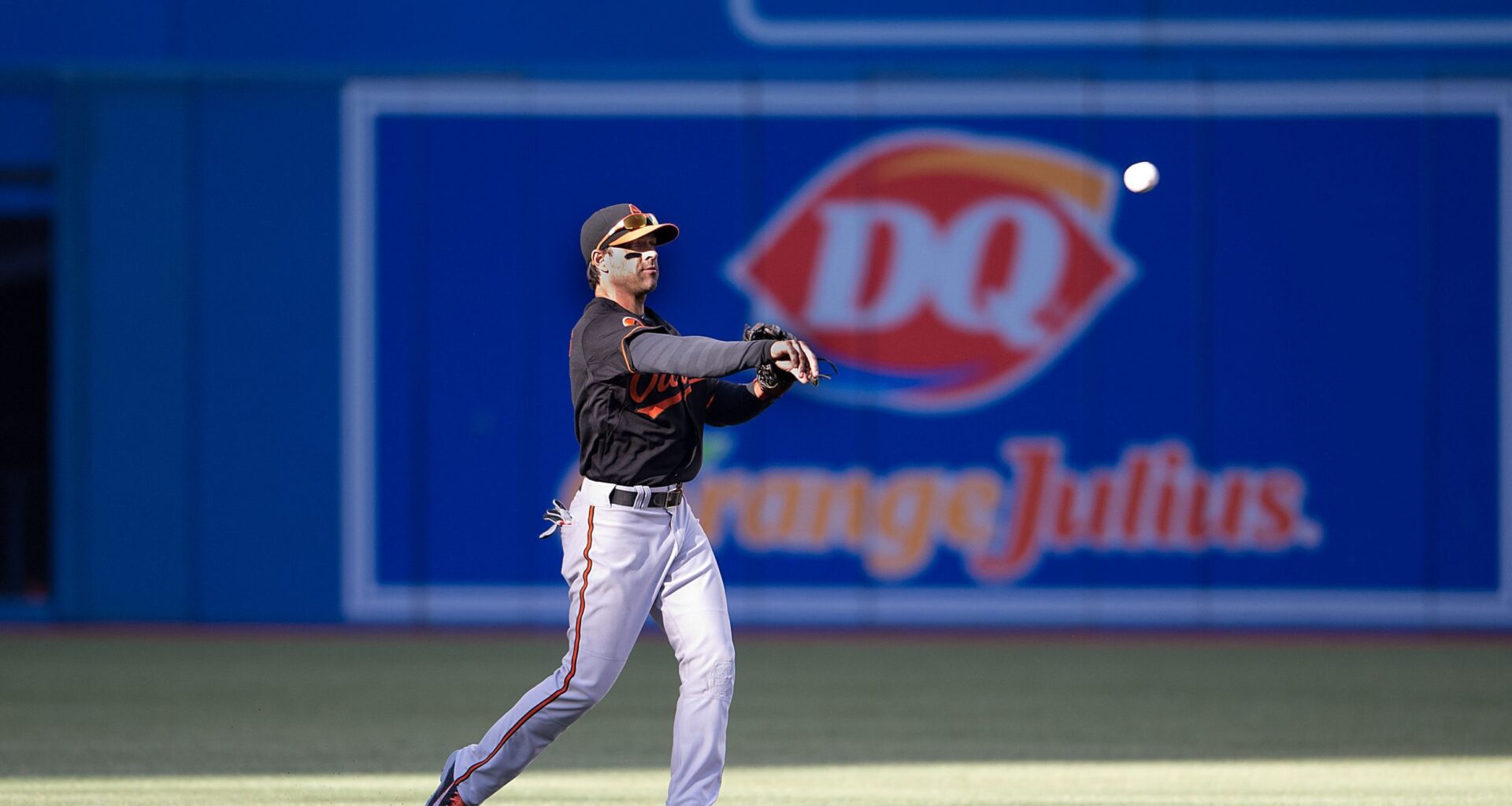 Brian Roberts apologizes after questioning Canadian fans' 'baseball IQ'