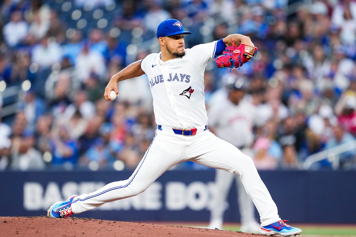 Blue Jays mount late-game comeback, but fall to Astros 3-2