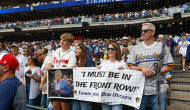 Brewers pay tribute to longtime broadcaster Bob Uecker | News, Sports, Jobs