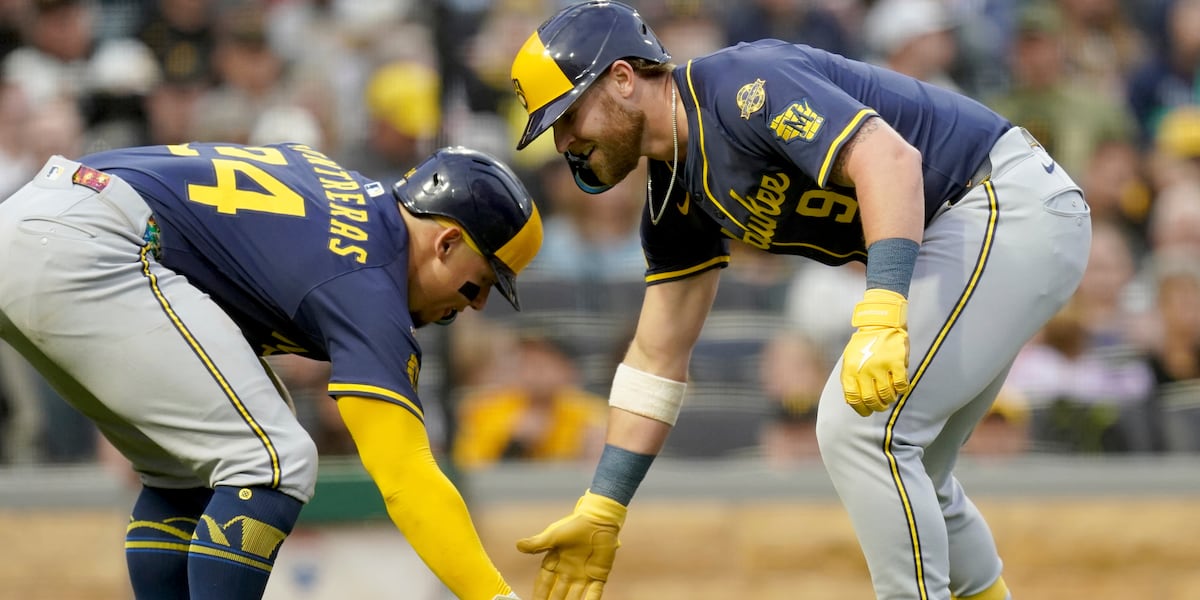 Brewers become first MLB team to clinch playoff spot this season