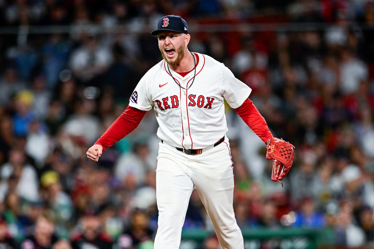 Alex Cora, Boston Red Sox reliever’s wife deliver same ‘spirited’ message