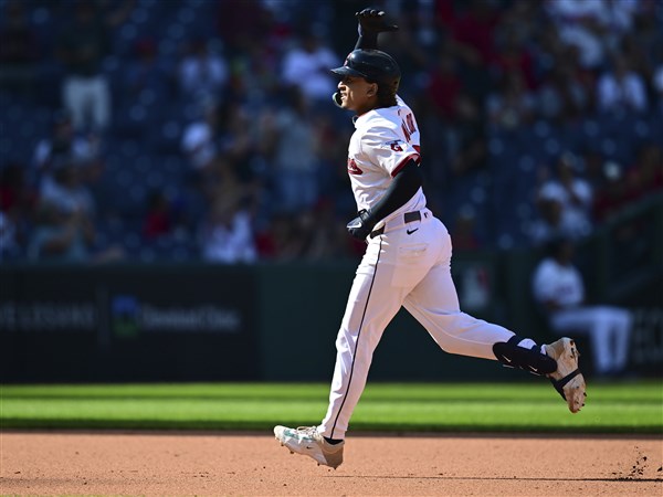 Naylor's home run propels Guardians to 3-2 victory over White Sox and series sweep