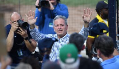 Tampa Bay Rays pay tribute to outgoing owner Stuart Sternberg