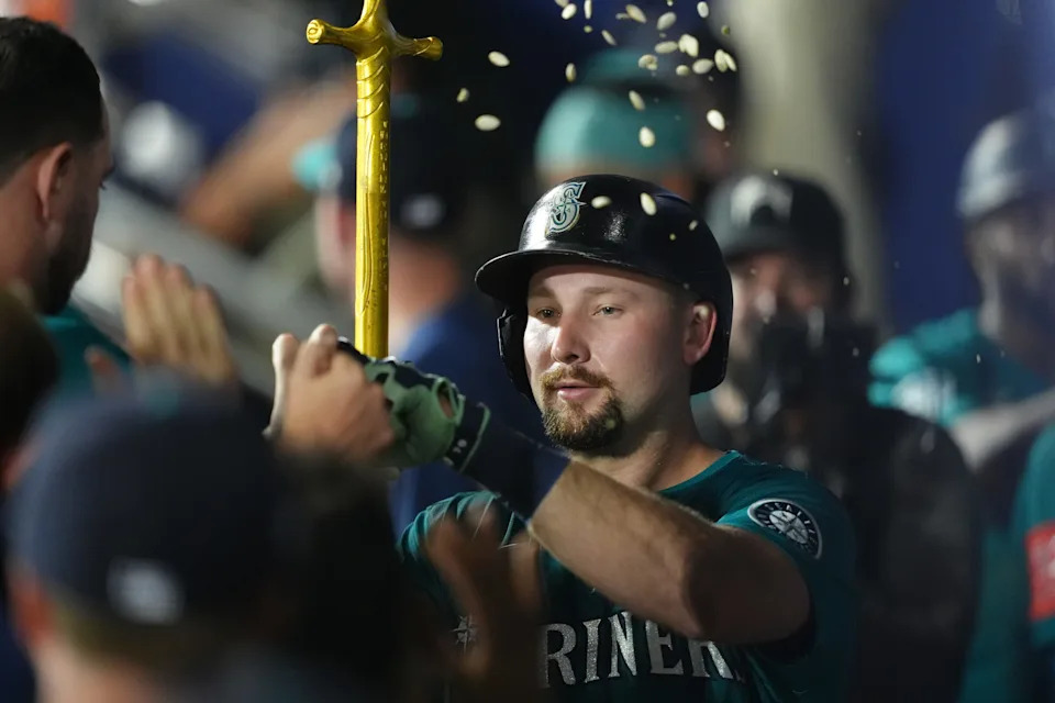 Aug 17, 2025; Williamsport, Pennsylvania, USA; Seattle Mariners catcher Cal Raleigh (29) celebrates with teammates after hitting a two-run home run against the New York Mets at Journey Bank Ballpark at Historic Bowman Field. Mandatory Credit: Kyle Ross-Imagn Images