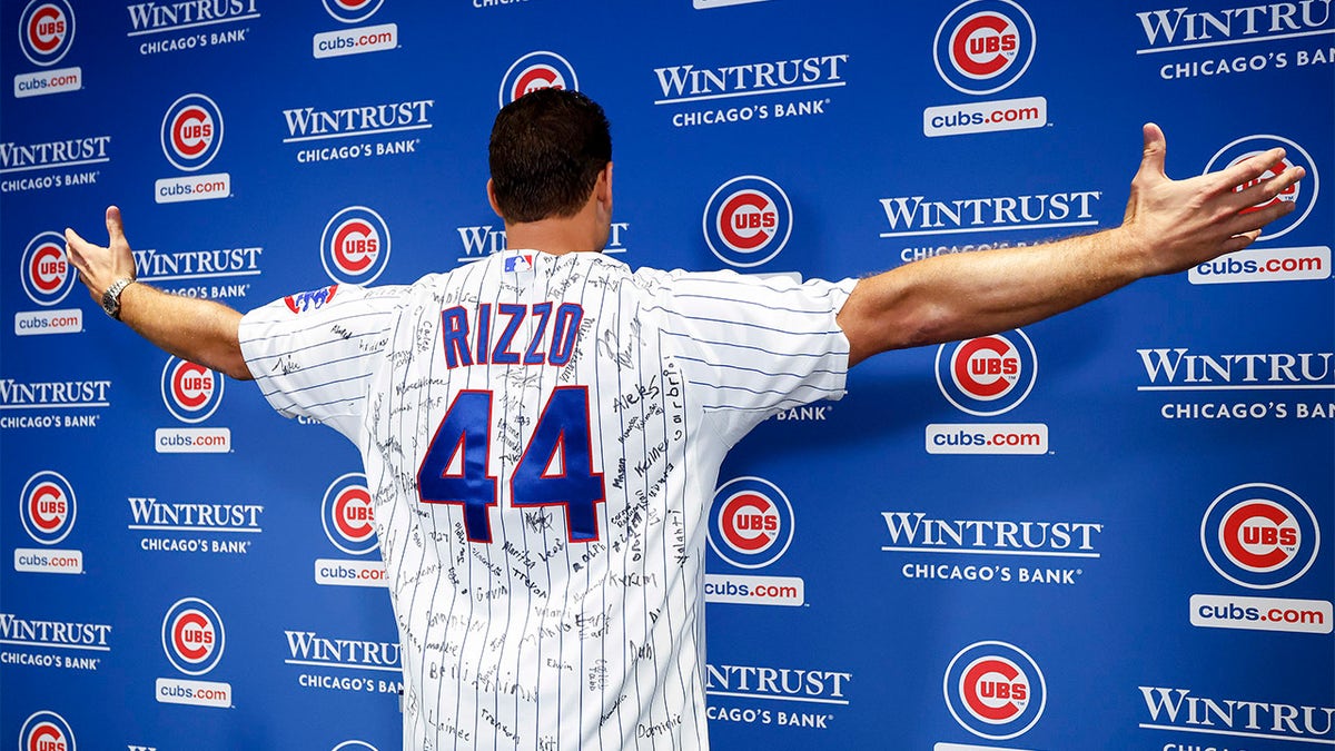 Anthony Rizzo poses