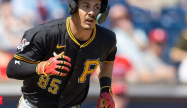 Konnor Griffin gets nasty hit in head by Will Bednar’s speedy pitch - WATCH