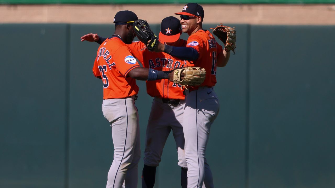 Astros beat Athletics, snap five-game losing streak