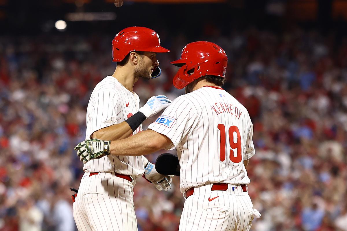 Buddy Kennedy Could Earn World Series Ring Despite No Postseason