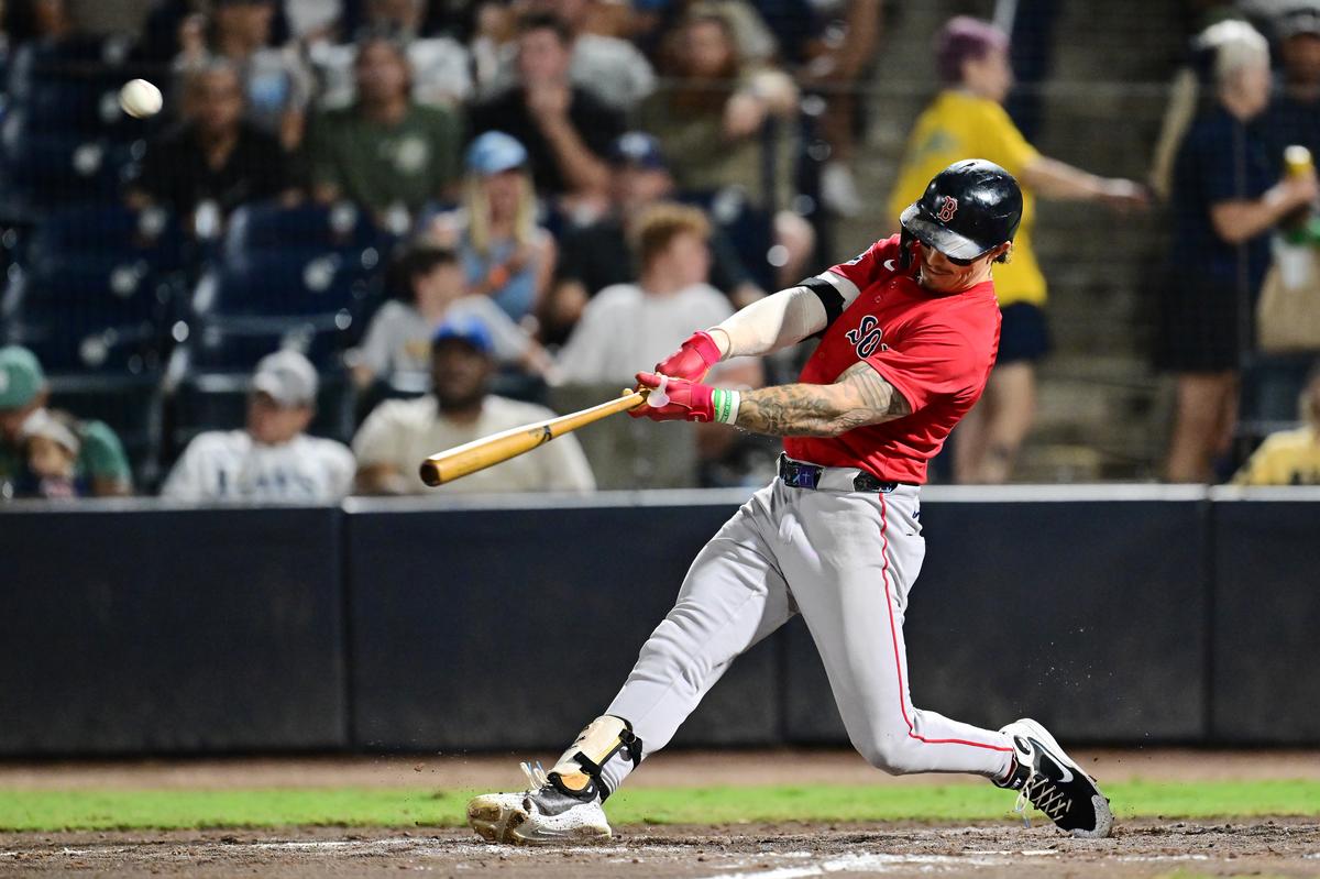 Red Sox Defeat Rays 11-7, Eliminate Them From Playoffs