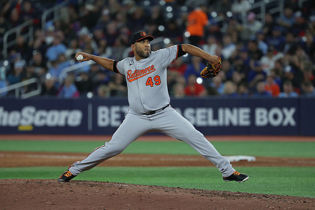 Suárez and Handley join Orioles, minor league promotions and other notes