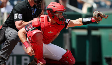 Stubbs enjoys his own moment in long-awaited MLB debut