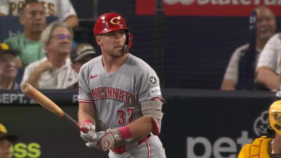 Robbed by Tatis earlier, Stephenson hits 2-run homer in 9th to lift Reds over Padres 4-2