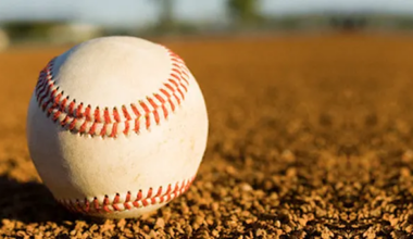 Baseball fans attempt to break world record with most people playing catch