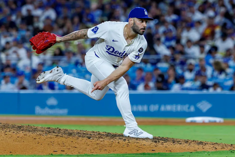 Dodgers reliever Tanner Scott delivers against the San Francisco Giants on Sept. 19.