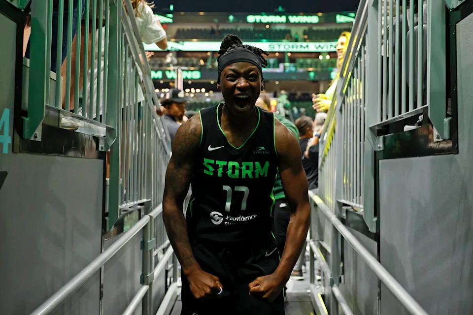 (Alika Jenner/NBAE via Getty Images)