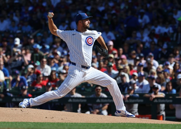 Cubs starting pitcher Colin Rea throws against the Braves in the first inning at Wrigley Field on Sept. 1, 2025, in Chicago. (John J. Kim/Chicago Tribune)