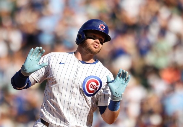 Cubs left fielder Ian Happ rounds the bases after hitting a solo home run in the fourth inning against the Braves at Wrigley Field on Sept. 1, 2025, in Chicago. (John J. Kim/Chicago Tribune)