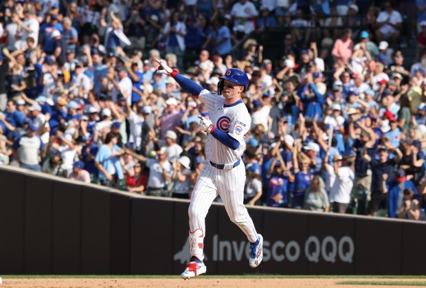 Cubs left fielder Pete Crow-Armstrong rounds the bases after hitting a two-run home run in the eighth inning against the Cardinals at Wrigley Field on Sept. 27, 2025, in Chicago. (John J. Kim/Chicago Tribune)