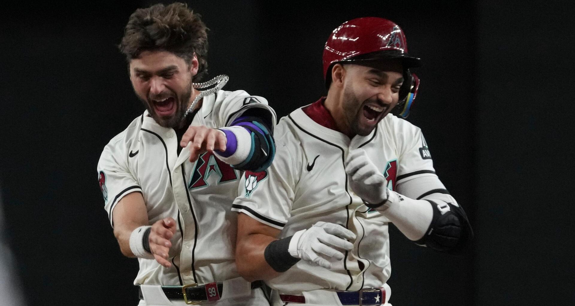 D-backs rally from early 4-run deficit and beat Giants 6-5 to keep pace in NL playoff race