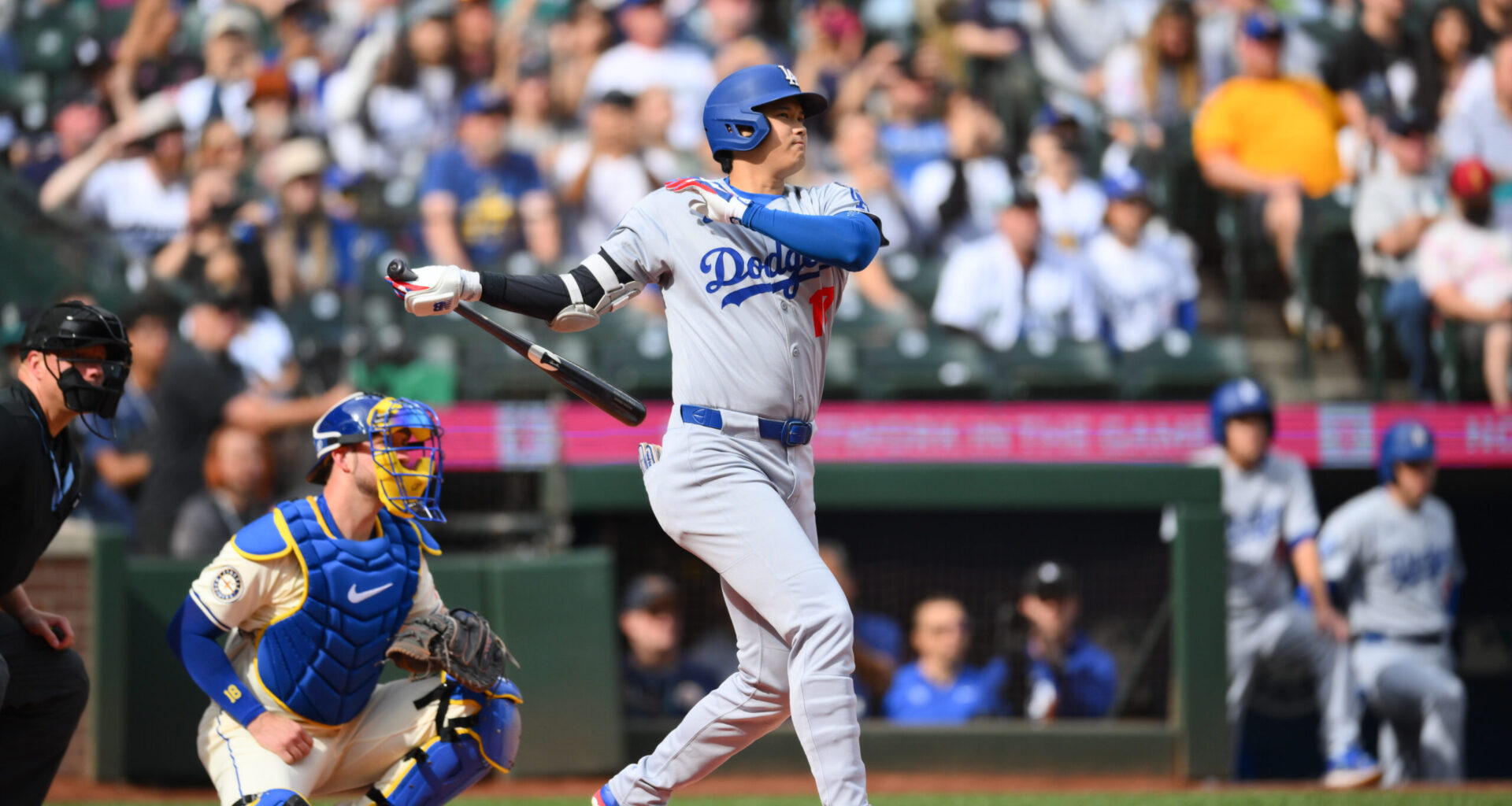 Shohei Ohtani sets career record with home run in Dodgers finale