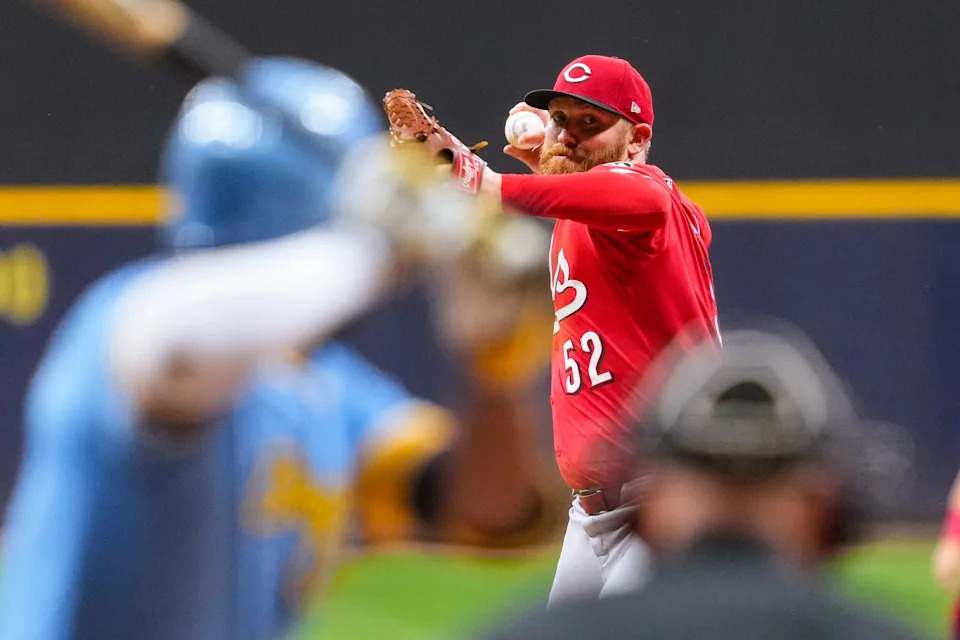 The Reds' Zack Littell, acquired this season at the trade deadline, got the start in opener of the three-game, season-ending series against the Brewers in Milwaukee on Sept. 26.