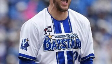 A foreign pitcher with the highest annual salary of 6 million was suspended for more than a month, canceled due to his condition just before starting the second division, and watched the sumo game the day before