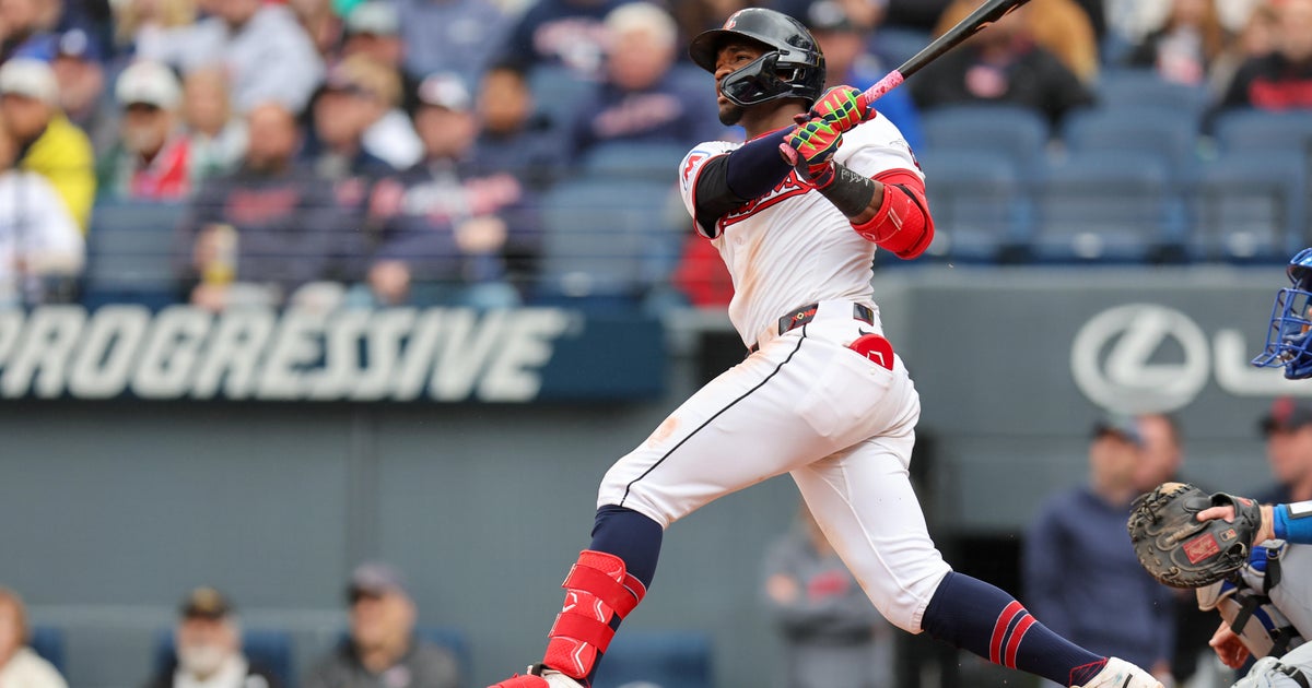 Angel Martínez's 3-run homer in the eighth leads Guardians rally in 7-4 win over Dodgers