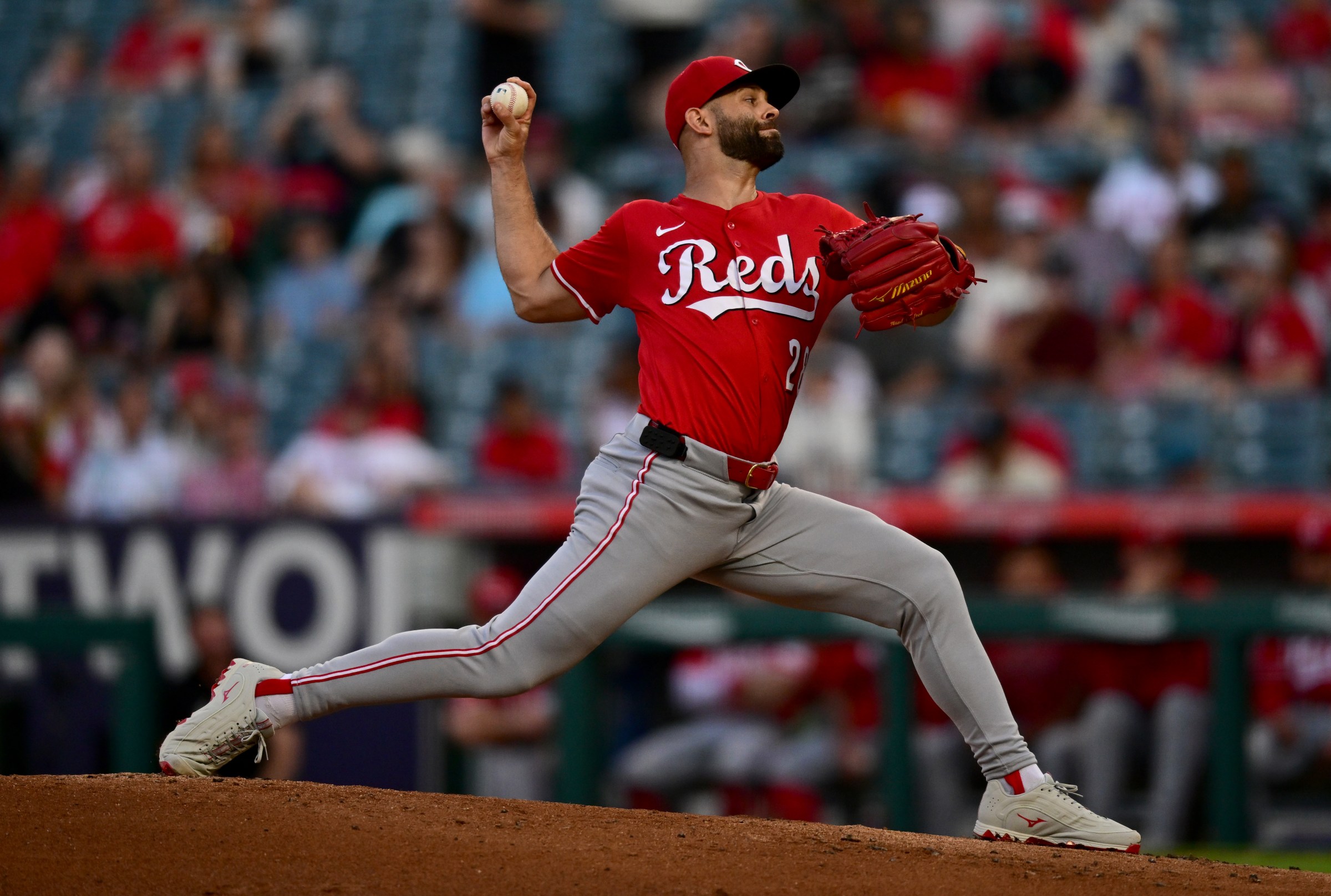 ANAHEIM, CALIFORNIA - AUGUST 20: Nick Martinez #28 of the Cincinnati Reds pitches in the first inning against the Los Angeles Angels at Angel Stadium of Anaheim on August 20, 2025 in Anaheim, California. (Photo by John McCoy/Getty Images)