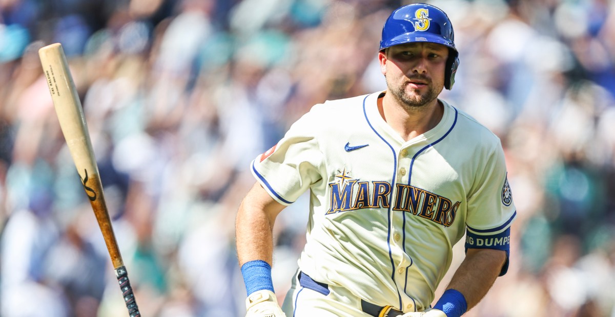 AL West August review: Astros, Mariners remain locked in battle for lead