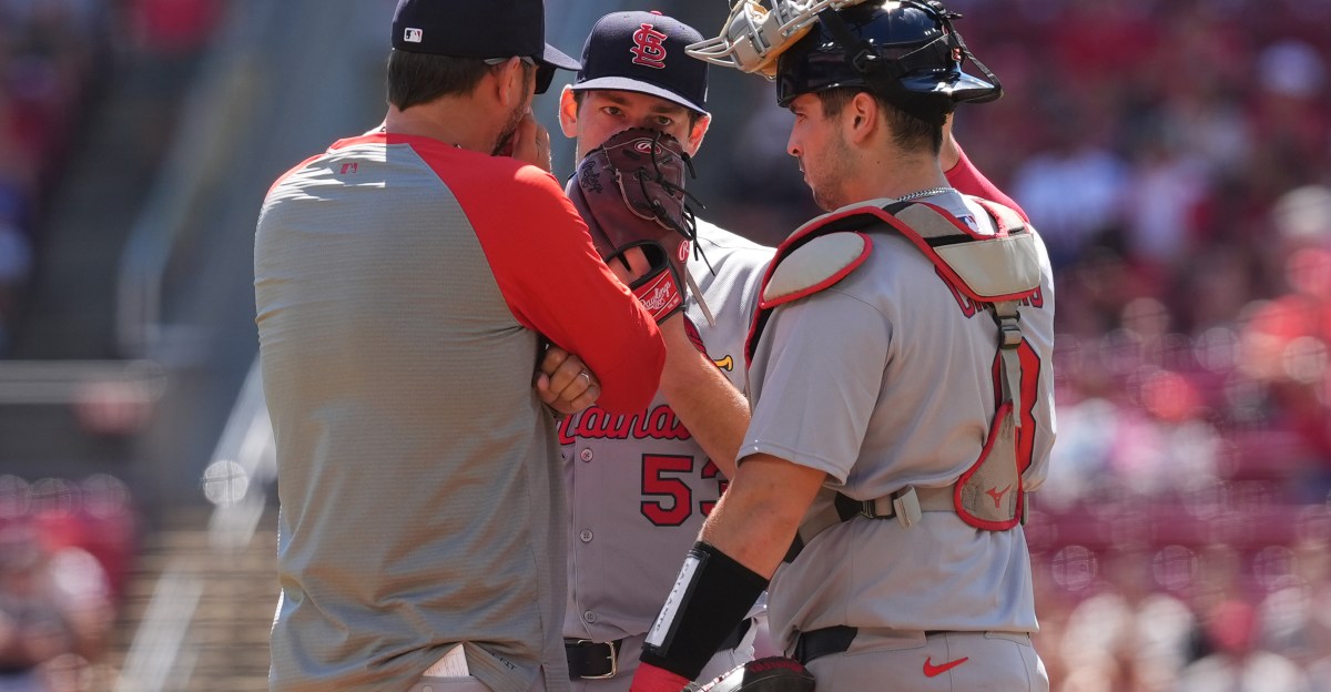 Cards unable to finish sweep in Cincinnati, drop finale 7-4