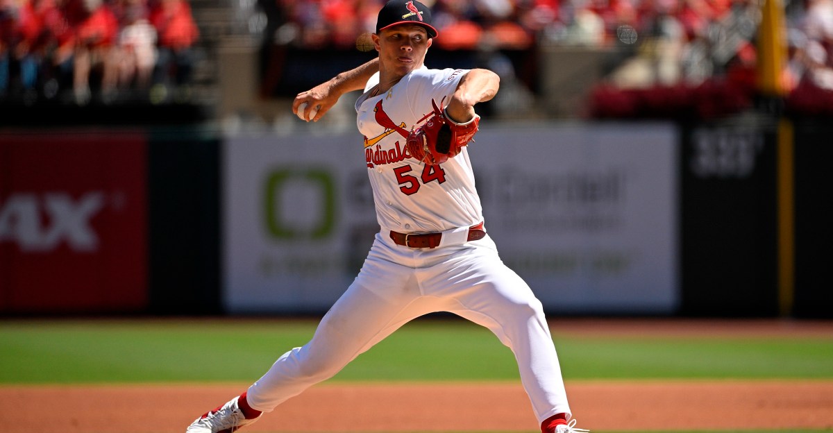Cards hold on to win series vs. Giants ahead of crucial stretch