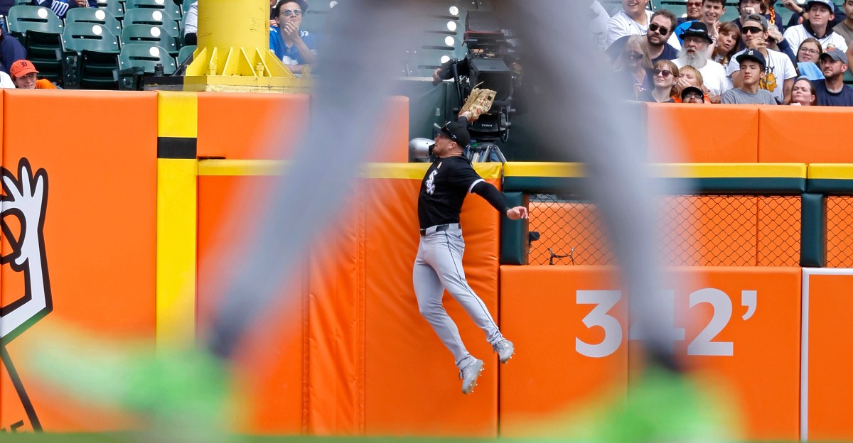 White Sox 6, Tigers 4: Robertson and Sosa key late comeback