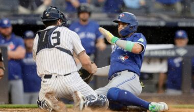 Yankees win rainy game over Blue Jays, 3-1, behind pitching and defense