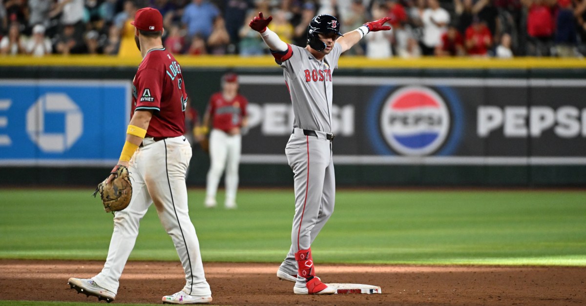 Red Sox 7, Diamondbacks 4: Perfect pinch hitting sends Sox slithering past Snakes