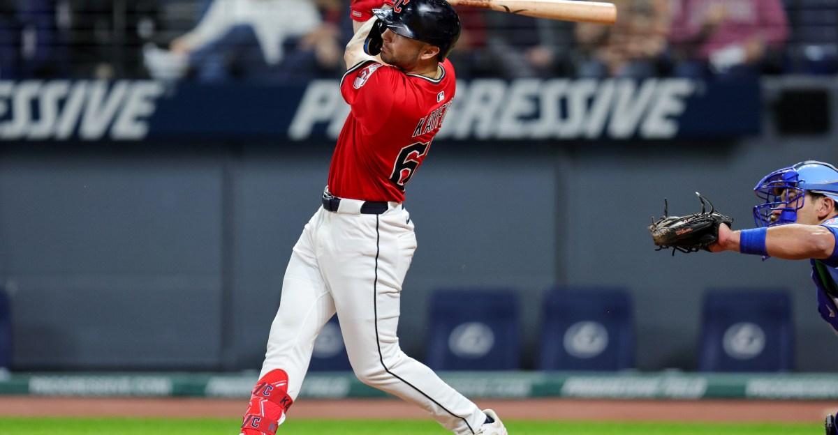 Guardians 3, Royals 2: Guardiac Kids!