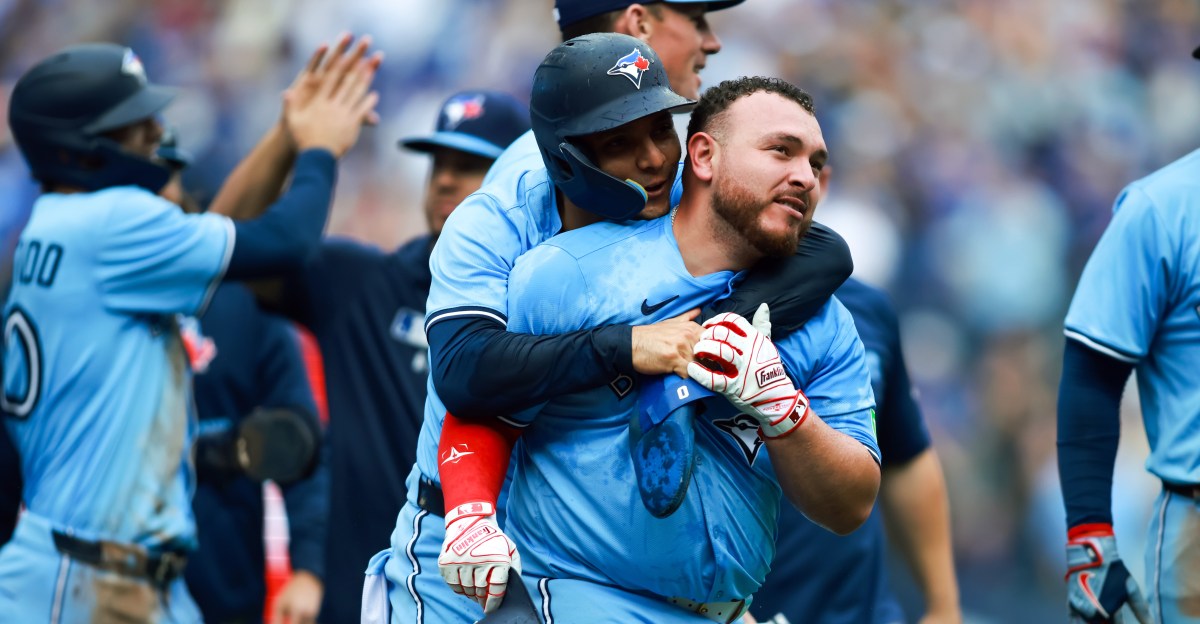 Yankees Rivals: Blue Jays rally past O’s to maintain AL East cushion