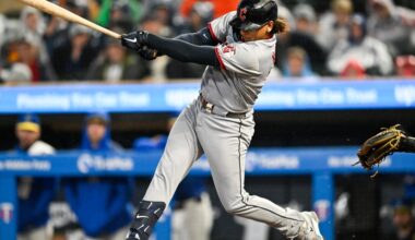 Naylor Plates Four, Guardians Win Eighth Straight