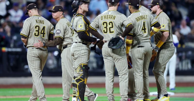 Mets obliterate Michael King, take down Padres 8-2