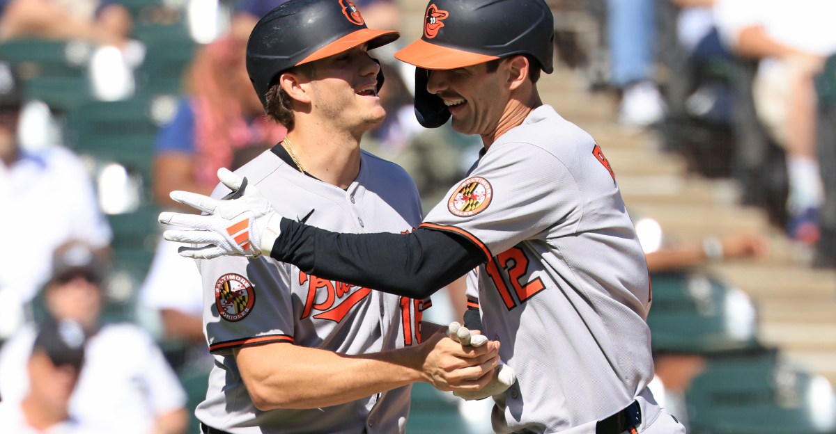 Orioles tie team record with 7 SBs in 3-1 win