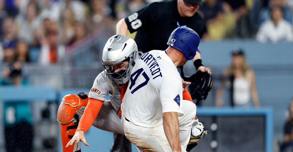 MLB scores: Dodgers deal Giants a death blow with 2-1 win