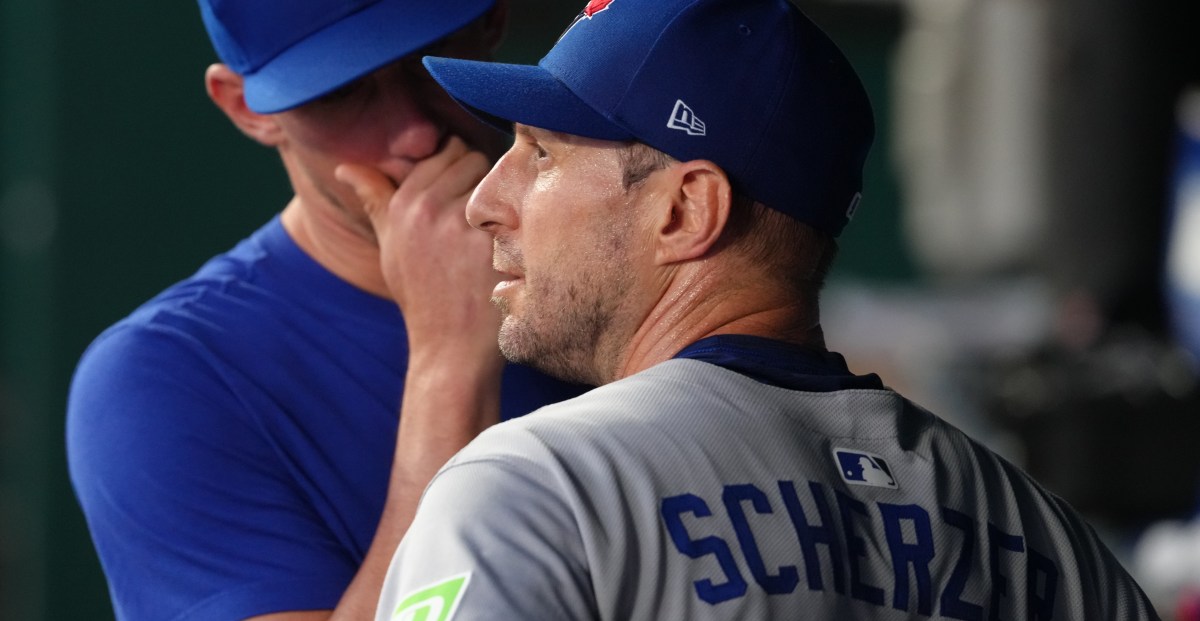 Yankees Rivals: Opportunity lost while Blue Jays get blitzed for 20 in KC