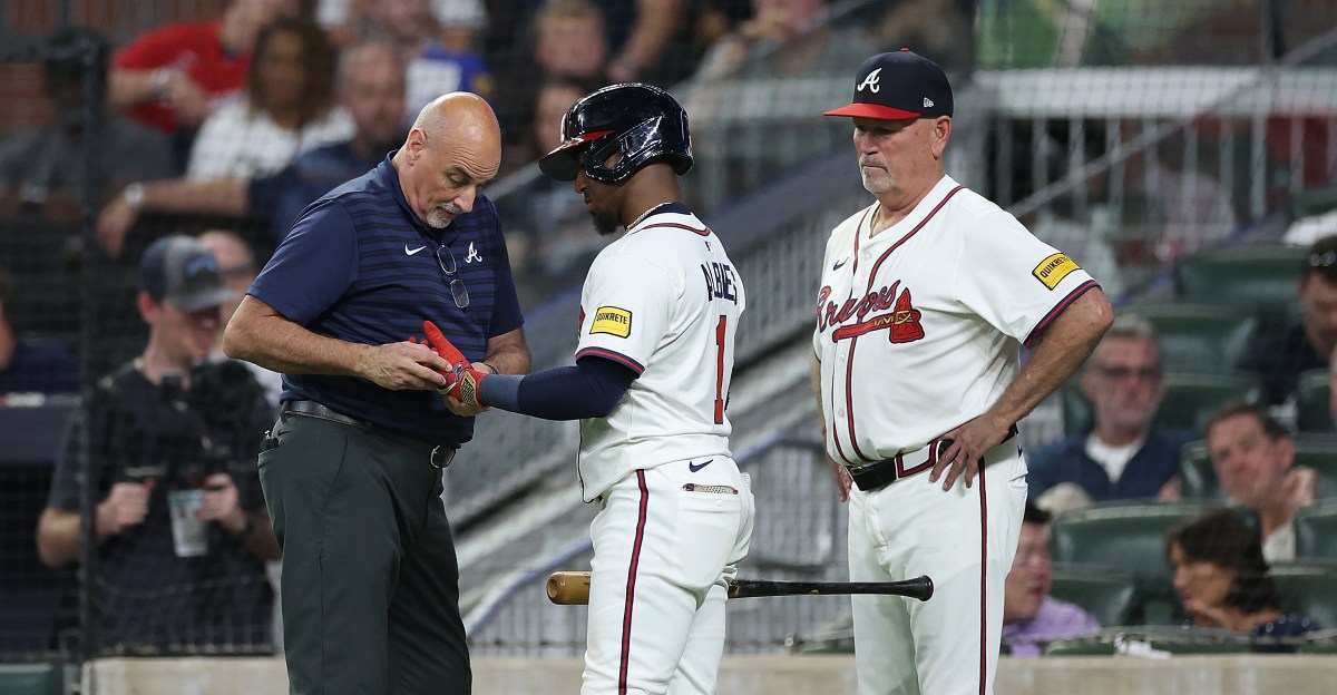 Braves Ozzie Albies has fractured hamate bone