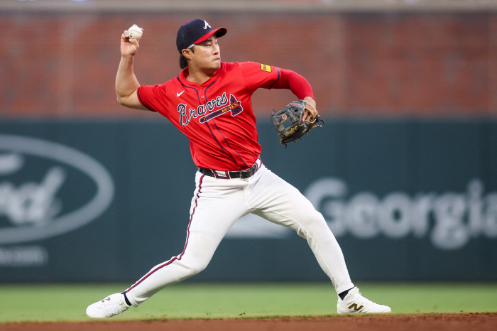He is sure to be a shortstop, but Kim Ha-sung has no hits in 3 at-bats, one walk, a batting average of 0.217ATL 311 Houston