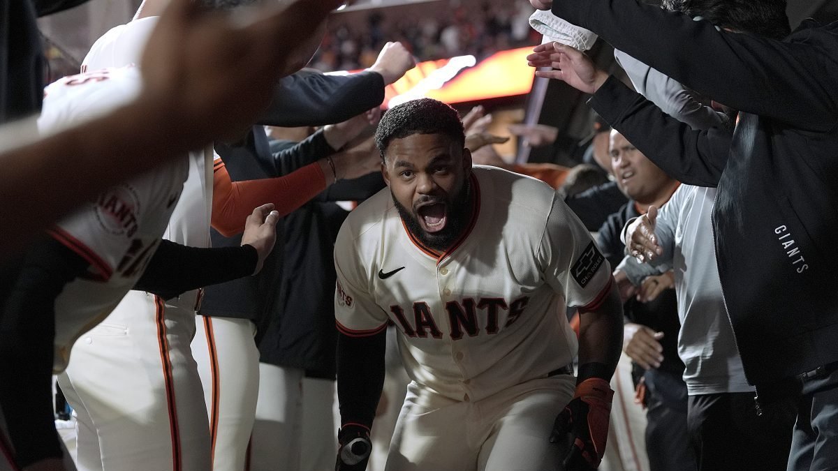 Giants’ energy-filled dugout enjoys latest blowout home win – NBC Sports Bay Area & California