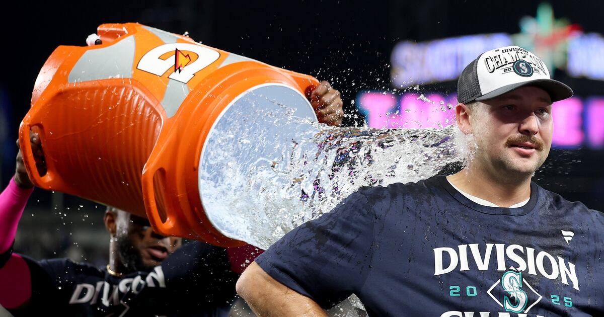 Mariners playoff tickets on sale Thursday, expected to sell out ‘extremely fast’ – KIRO 7 News Seattle