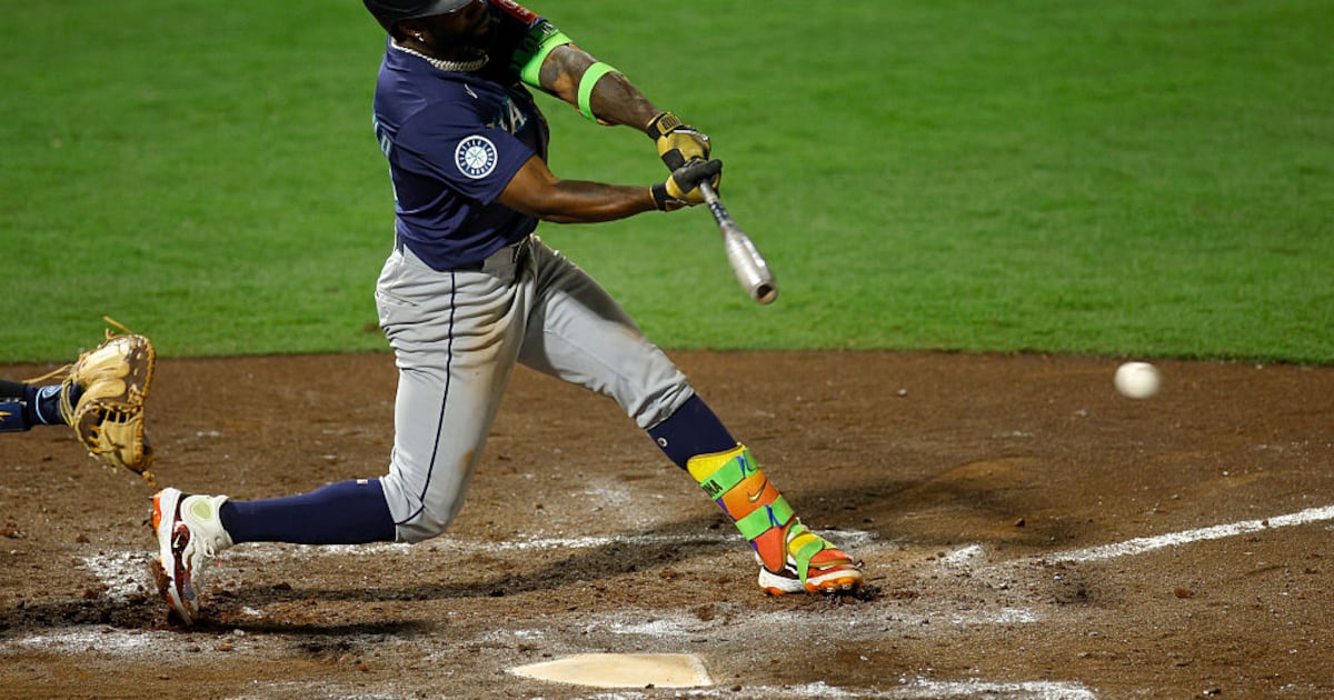 Rays blast past Mariners 10-2 as Shane Baz ends career-worst skid – KIRO 7 News Seattle