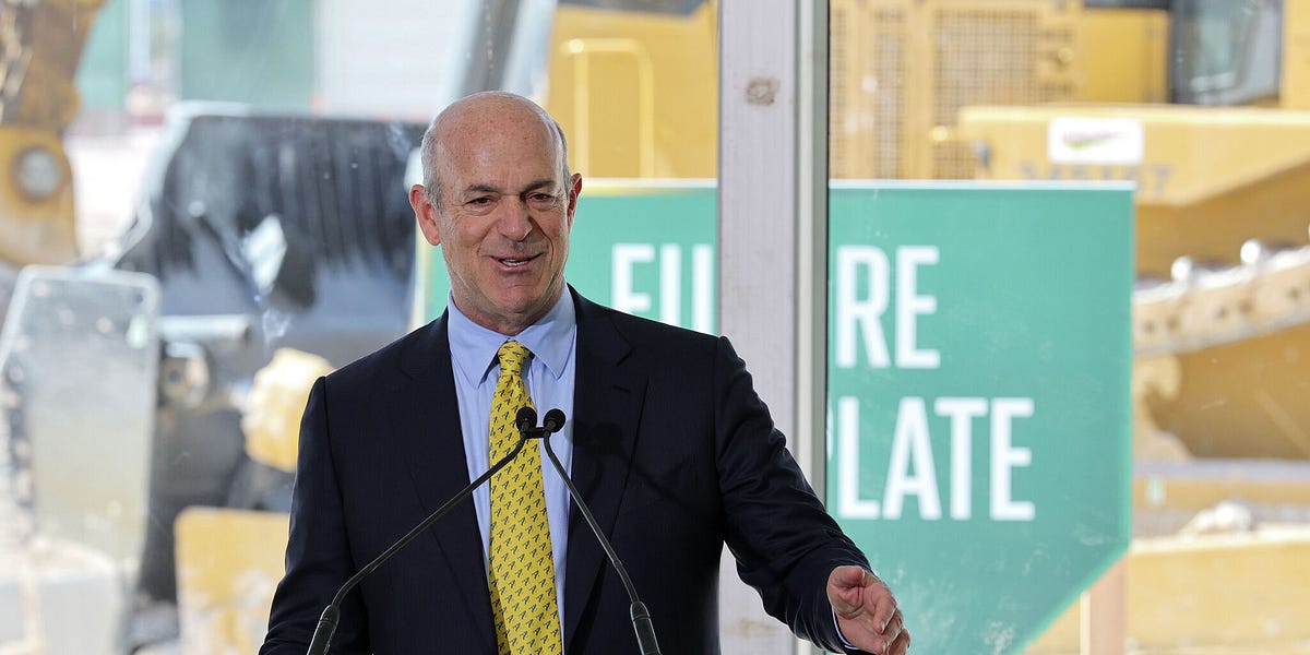 The one man worse at moving than me