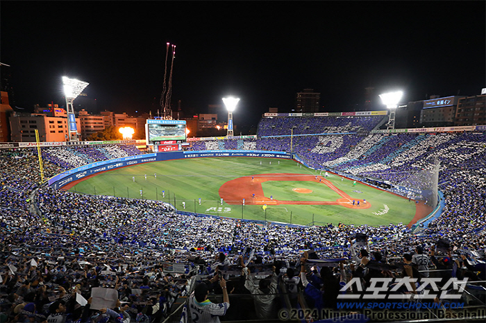 I'll take responsibility for failing to win the league...Is there any other reason for the announcement of his resignation after the end of the season on the day he was confirmed for second place, and the exit of a coach from the Legend of Permanent Resignation (Min Chang-ki's Japanese Baseball)