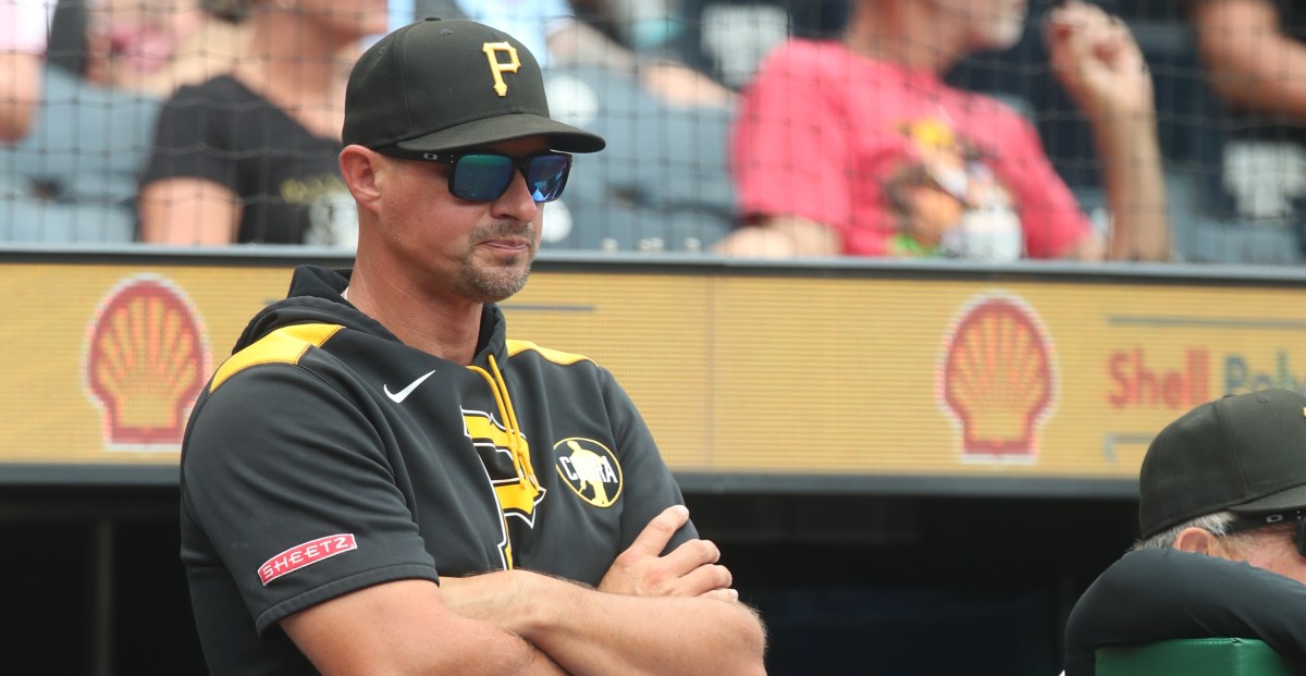 Pirates extend contract of manager Don Kelly